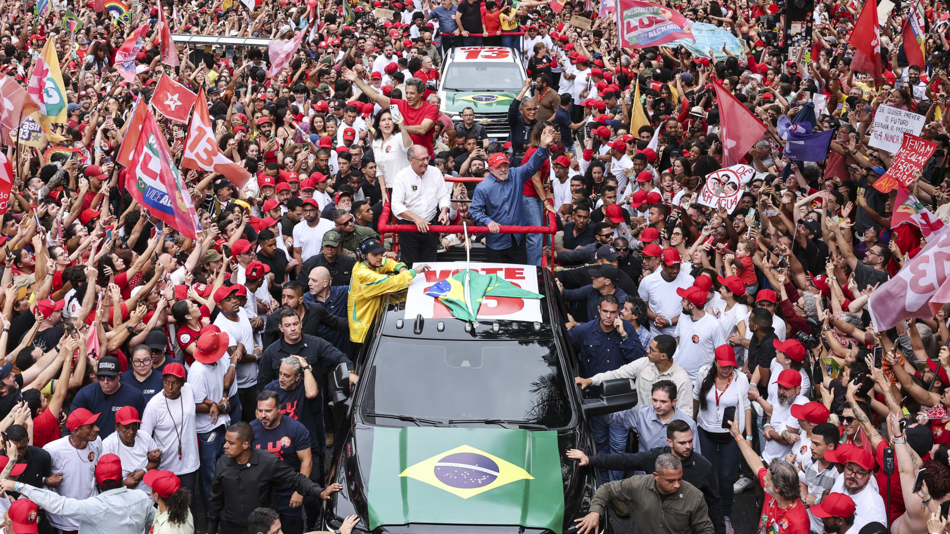 A shock in Brazil sends stocks plunging, while neoclouds take another hit