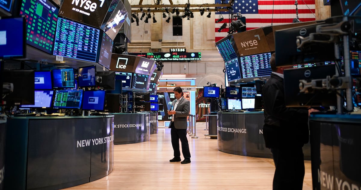 U.S. futures climb ahead of big earnings week and another Fed rate call