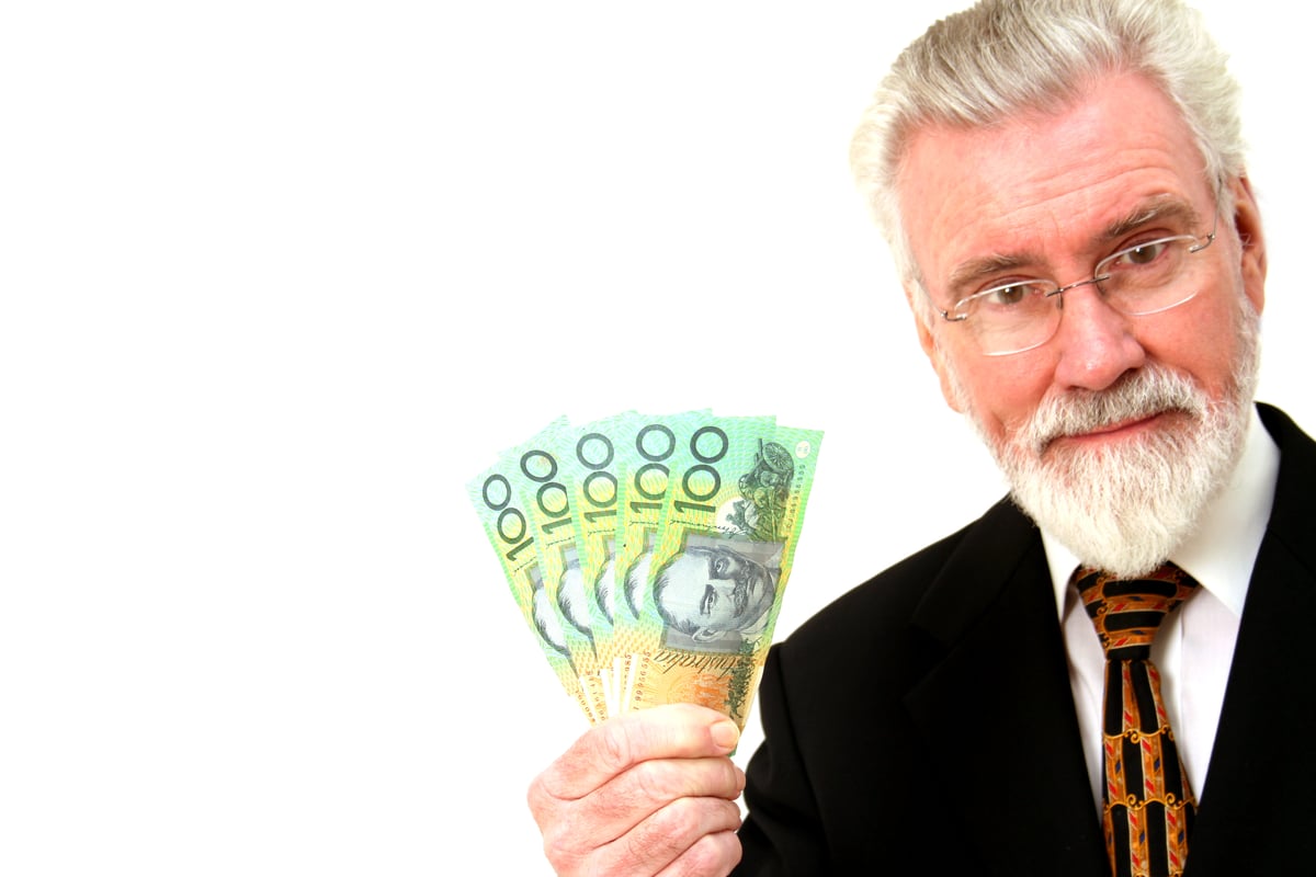 2 Monthly Dividend Stocks to Buy That Haven't Cut Their Payouts in More Than 6 Years