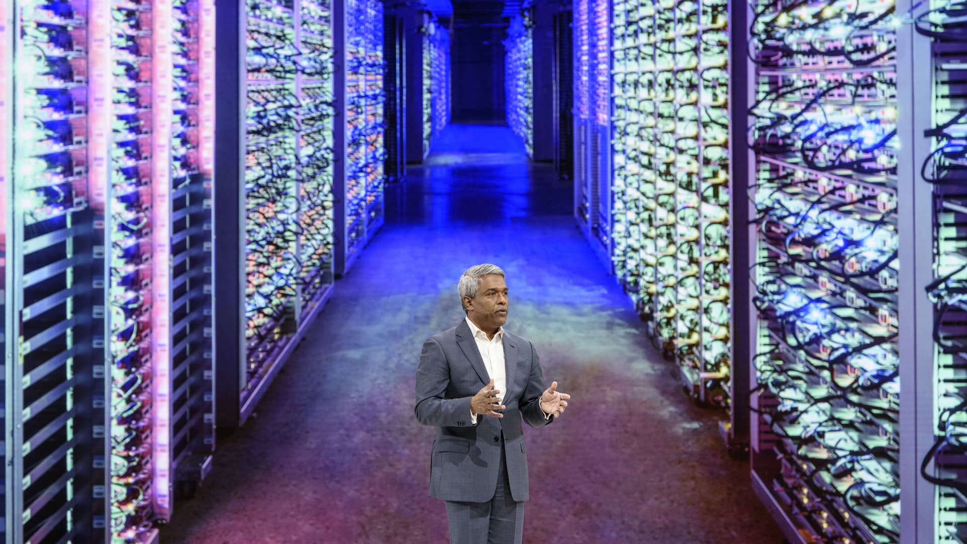 Google alters its cloud playbook, enlisting partners to sell more AI chips