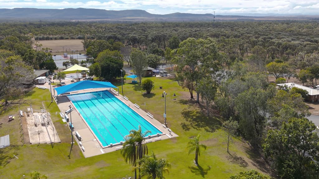 More than 100 buyers circle Queensland mining town with $75k houses