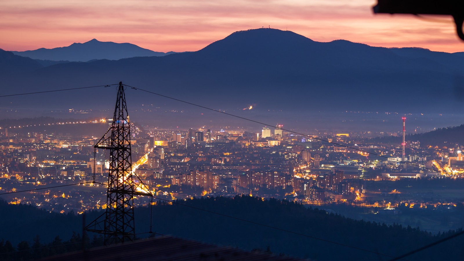 3 Eurozone Utility Stocks Investors Are Watching As Energy Prices Pressure The ECB